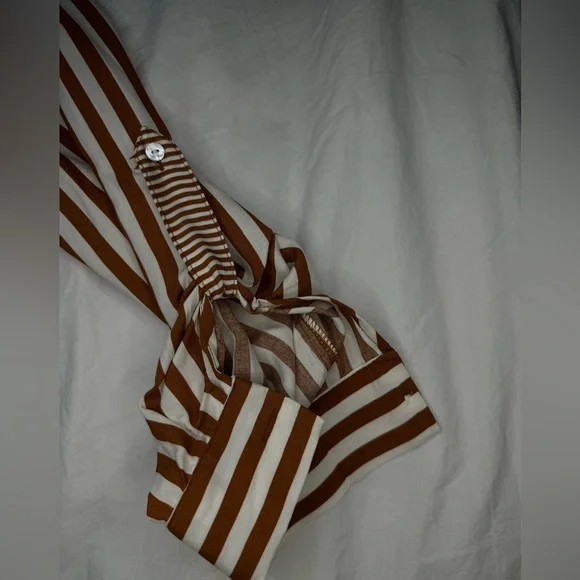 NWT Jane + Delancey Brown & White Striped Button-Up Shirt Slit Back | Large - Picture 4 of 9
